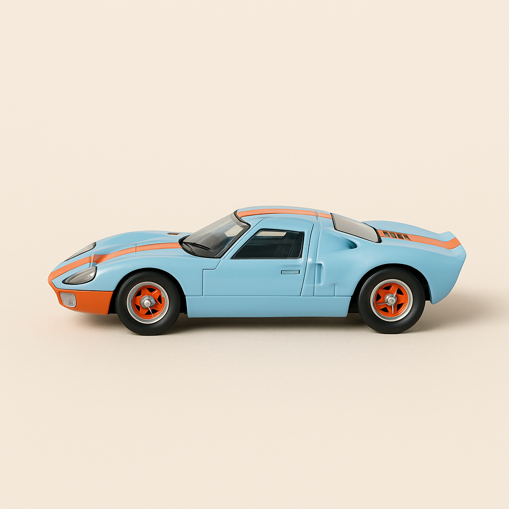 Ford GT 40 an der GULF-Lackéierung (blo an orange) - JAMES BOND - En aneren Dag stierwen