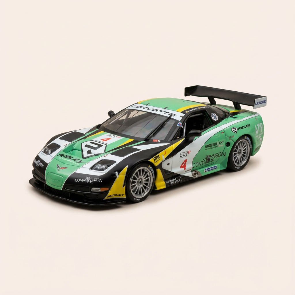 Corvette C5R czarna, zielona i biała numer 4 - FIA GT RAC Tourist Trophy z 2007 roku (Silverstone)