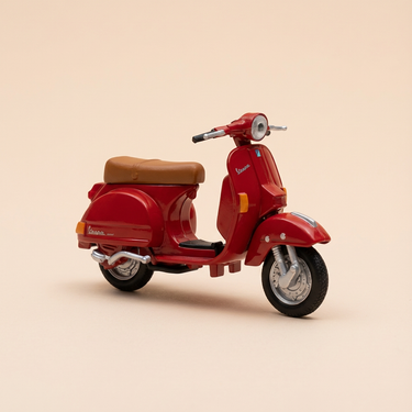 Voiture miniature - Moto VESPA P150X bordeaux- Maisto