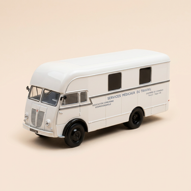 Voiture miniature - Camion Berliet GLA 5R blanc médecine du travail - services médicaux du travail (avec blister et avec le carton)