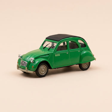Voiture miniature - Citroën 2 CV 6 verte et toit noir BAMBOO - Norev (volant à droite)