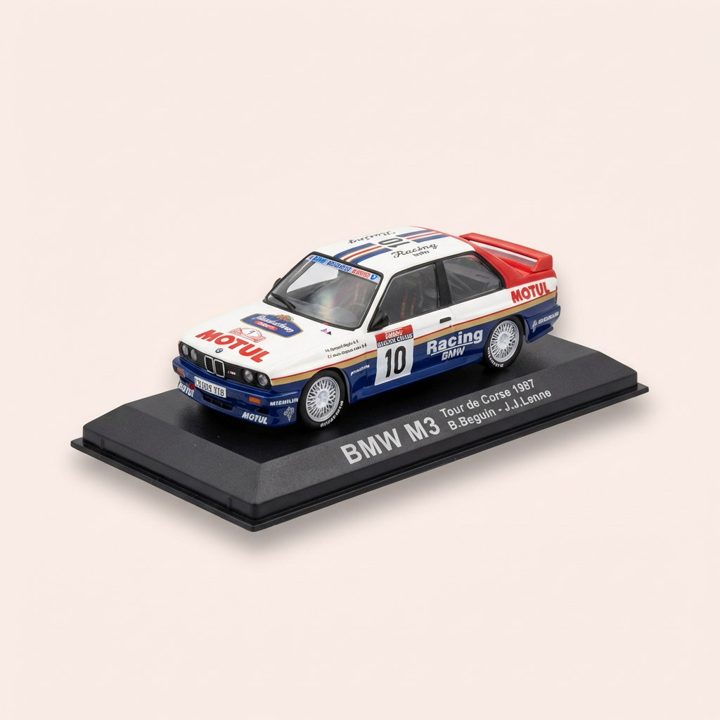 BMW M3 blau, rout a wäiss Nummer 10 - Rallye Korsika 1987
