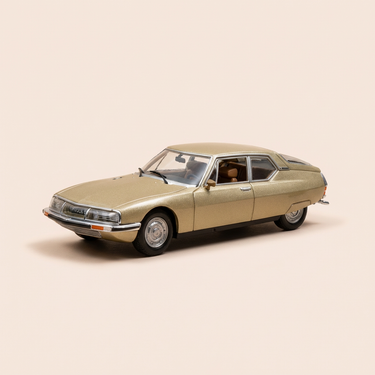 Voiture miniature - Citroën SM marron de 1970 (voiture rajoutée sur un socle) - boite plexi