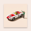 Voiture miniature - Voiture blanche et rouge numéro 13 Texas Driver's Bocar (Album Le 13 est au départ) - Bande Dessinée Michel Vaillant