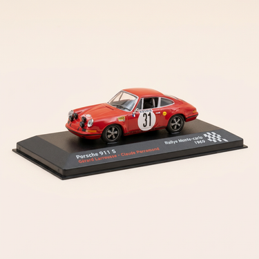 Voiture miniature - Porsche 911S rouge numéro 31 - rallye Monté-Carlo 1969