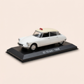 Voiture miniature - Citroën ID 19 blanche et toit beige de 1968 TAXI (sous blister)