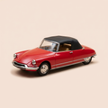 Voiture miniature - Citroën DS 21 cabriolet rouge et capote noire de 1967 (sous blister)
