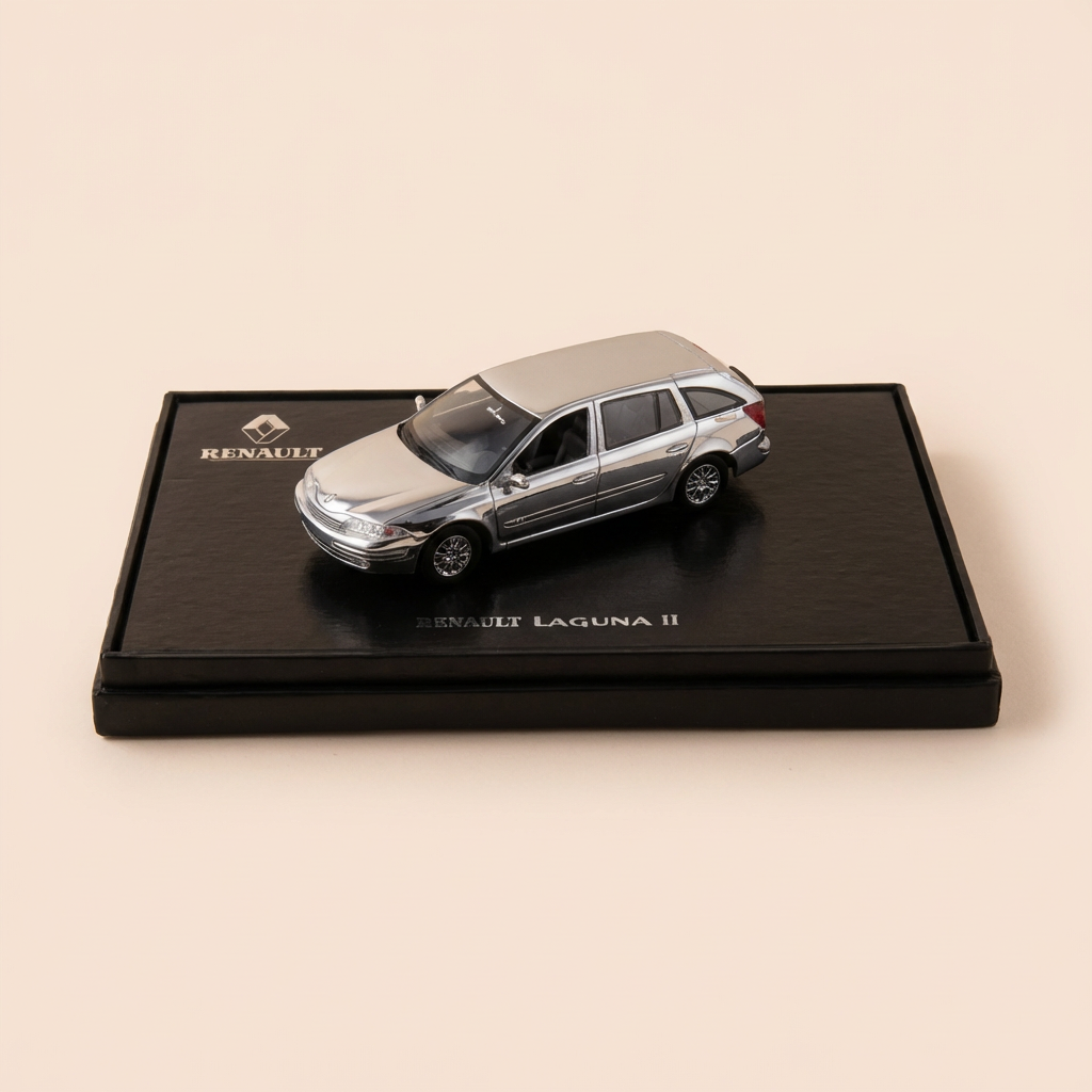 Renault Laguna 2 gris argente (boîte de présénation rectangulaire en carton noir)