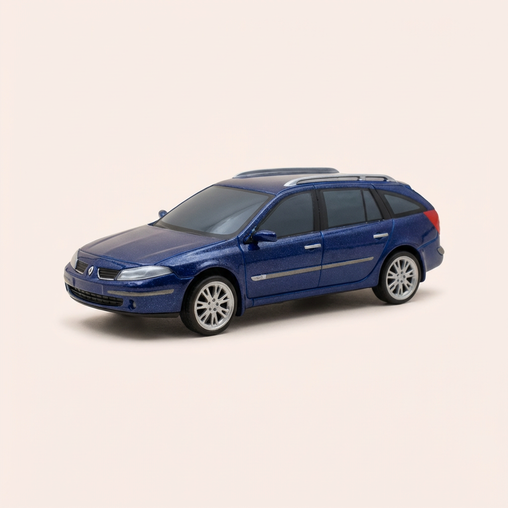 Renault Laguna Estate niebieska z 2005 roku (szara prostokątna mała skrzynka)