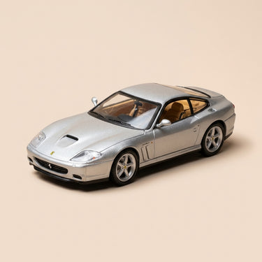Voiture miniature - Ferrari 575M Maranello grise (blister)