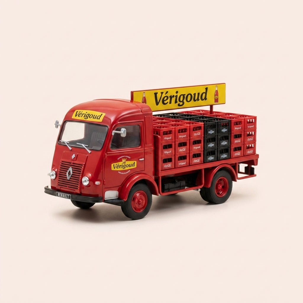 Renault Galion avec cabine rouge et plateau vert avec caisse et bouteilles - Publicité VERIGOUD (marque de soda)
