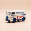 Voiture miniature - Peugeot D3A beige avec publicité sur les pâtes DELICES (Délices)