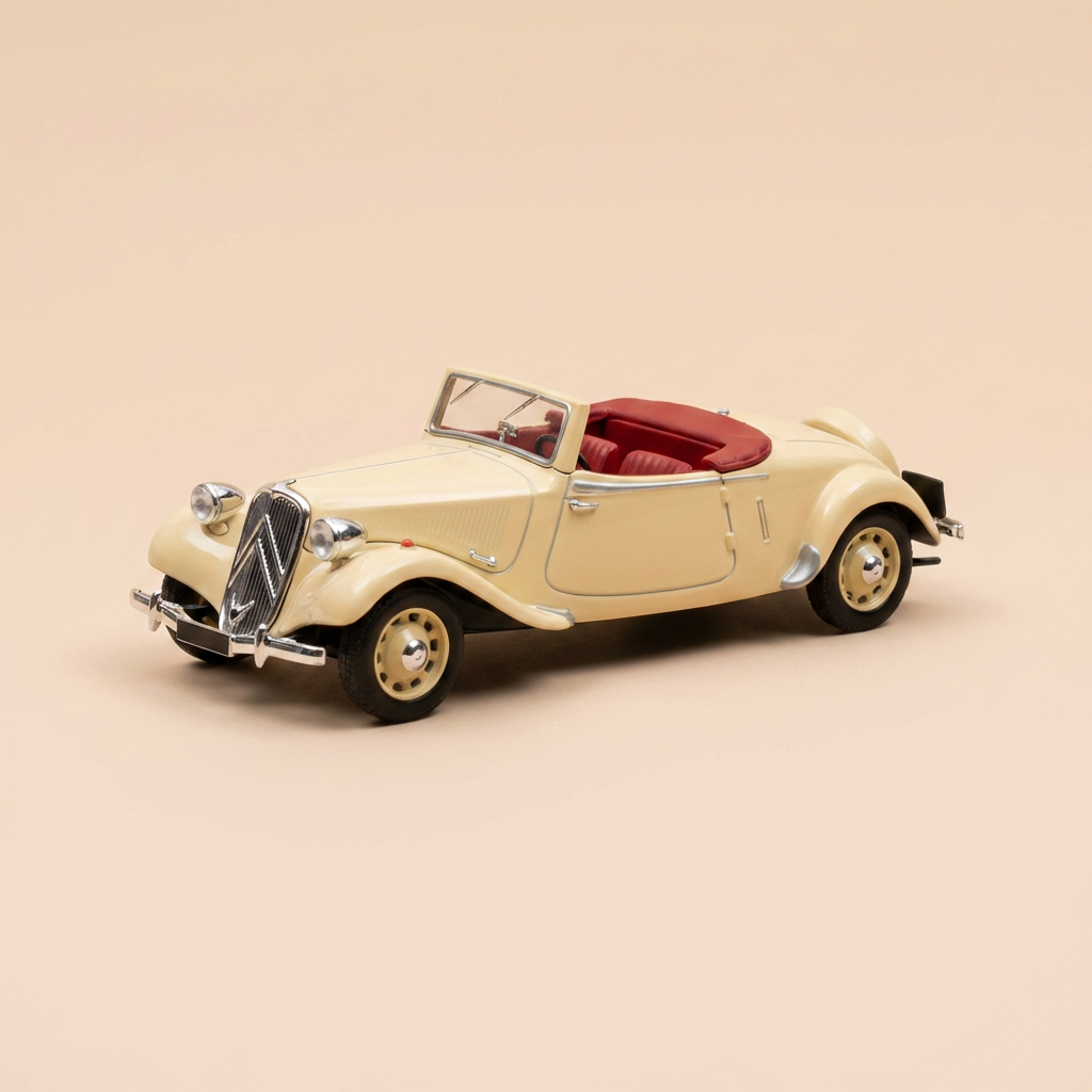 Voiture miniature - Citroën traction 15 six cabriolet couleur beige / orange pâle? de 1939