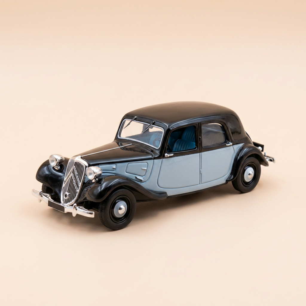 Citroën traction 11 A noire et bleue de 1935