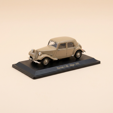 Voiture miniature - Citroën traction 11 BL Belge marron claire de 1951