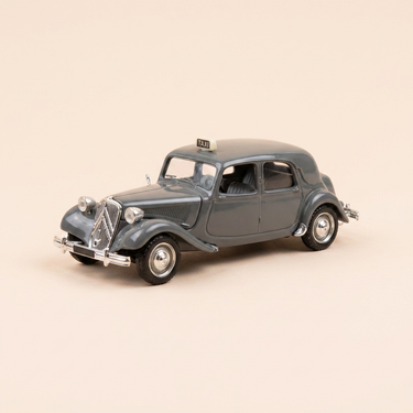 Voiture miniature - Citroën traction 15 CV grise TAXI - Solido référence 4536 (boite plexi)