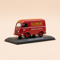 Voiture miniature - Renault 1000 Kg rouge rosé? avec publicité SAFT - ALCABLOC (batteries)