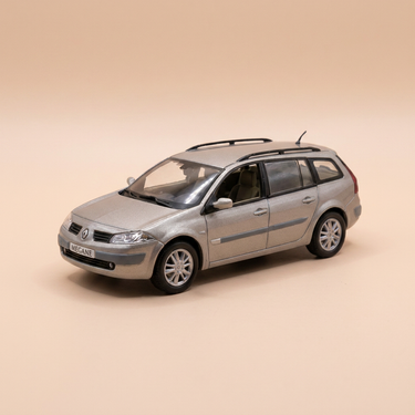 Voiture miniature - Renault Mégane Estate Grandtour grise? de 2003 - ELIGOR - coffret boite rectangle (boite N°5)