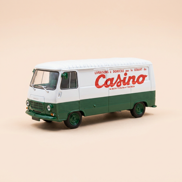 Voiture miniature - Peugeot J7 blanc et vert - Publicité sur les magasins CASINO