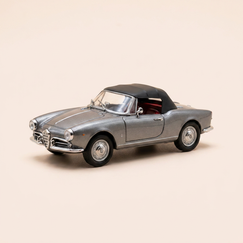 Alfa Roméo Giulietta Spyder grise et capote noire - collection DetailCars référence 205