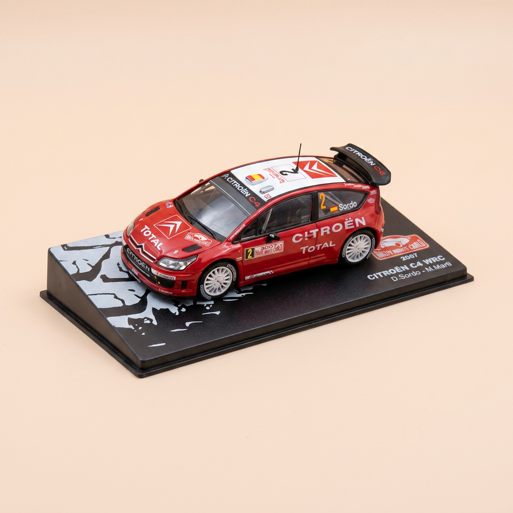 Citroën C4 WRC rouge et blanche numéro 2 - rallye de Monté-Carlo de 2007