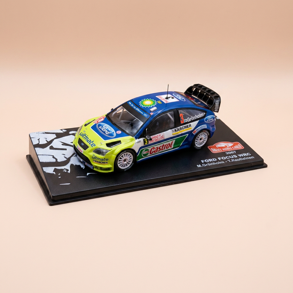 Ford Focus WRC bleue, verte et blanche numéro 3 - rallye de Monté-Carlo de 2007