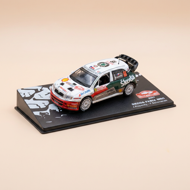 Skoda Fabia WRC biała, czerwona, zielona i szara numer 18 - rajd Monte-Carlo 2007