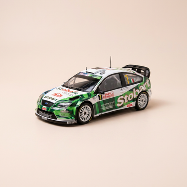 Voiture miniature - Ford Focus WRC blanche, bleue et verte numéro 7 - rallye de Monté-Carlo