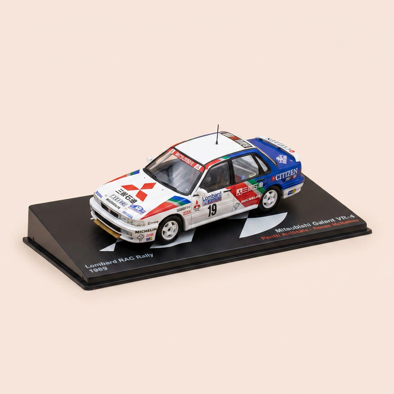 Mitsubishi Galant VR-4 branca, azul e vermelha número 19 - rally RAC Lombard (rally da Grã-Bretanha) de 1989