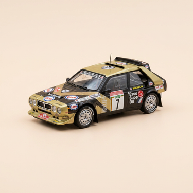Voiture miniature - Lancia Delta S4 Gr.B couleur or et noire numéro 7 - Rallye de San-Rémo de 1986