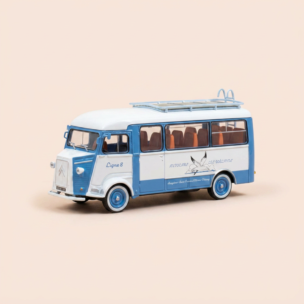 Citroën type HY blauw en wit uit 1962 - Shuttlebus "Les Goélands"