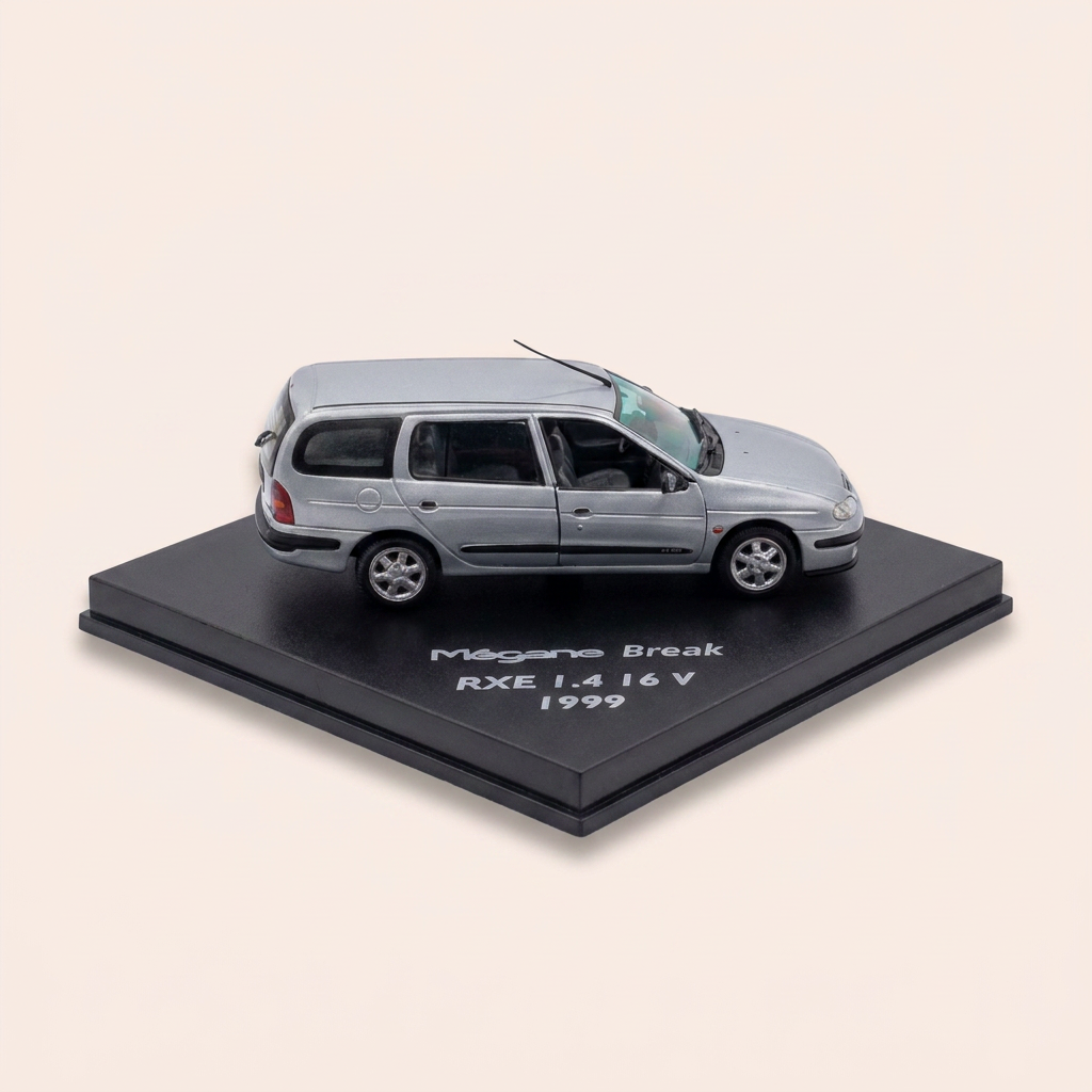 Renault Mégane Break RXE 1.4 16V grise de 1999 - VITESSE (coffret boite carrée)