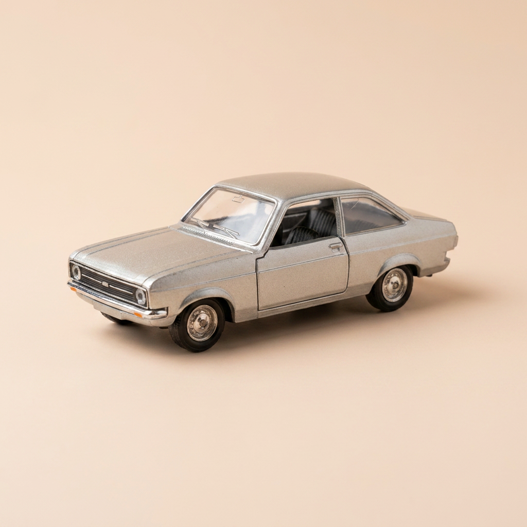 Ford Escort L gris - Solido Gam 1 N°45 (fabricación francesa)