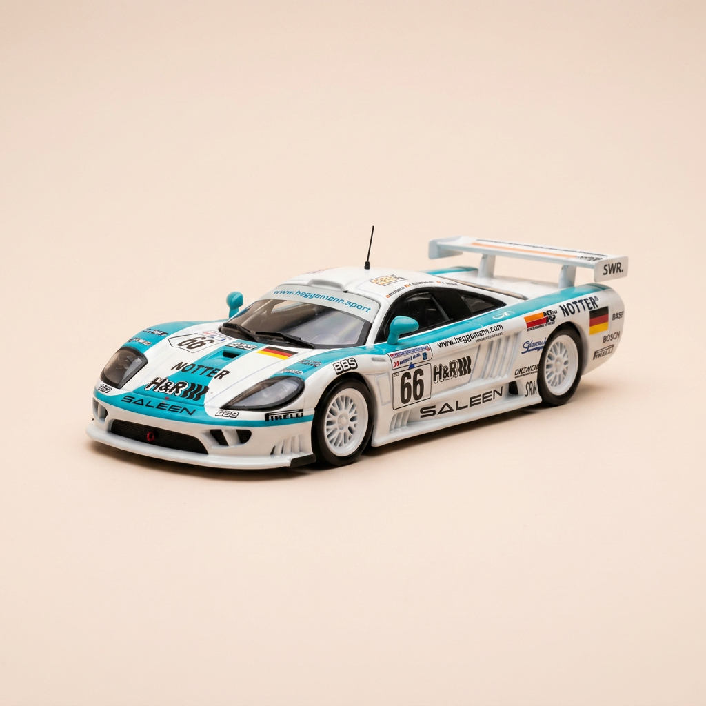 Saleen S7-R blanche et verte numéro 66 - 24 heures du Mans de 2002