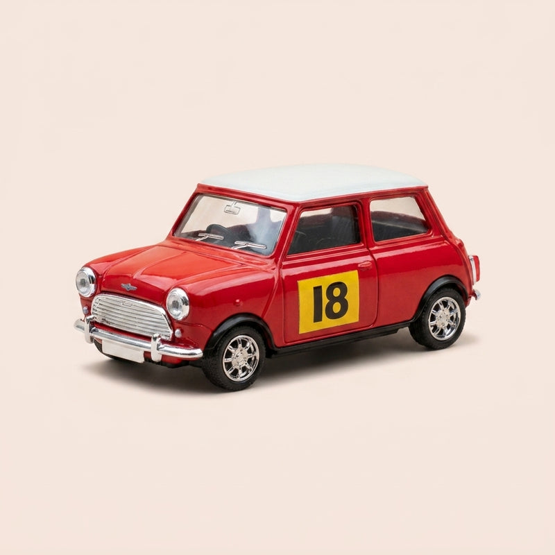 Mini Cooper rouge et toit blanc cassé numéro 18 de 1968 - Solido référence 1930