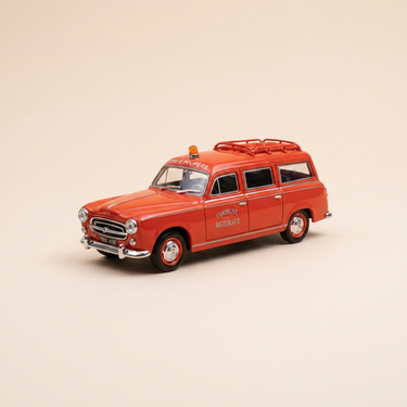 Voiture miniature - Peugeot 403 break rouge POMPIERS - commune de Meilhaud (63 Puy De Dôme) - NOREV