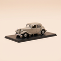 Voiture miniature - Citroën Traction 11 BL Belge marron de 1951 (boite plexi)