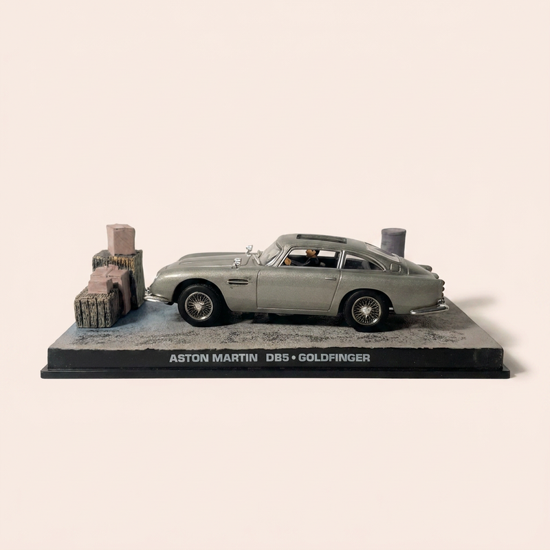 Aston Martin DB5 grise - JAMES BOND - GOLDFINGER