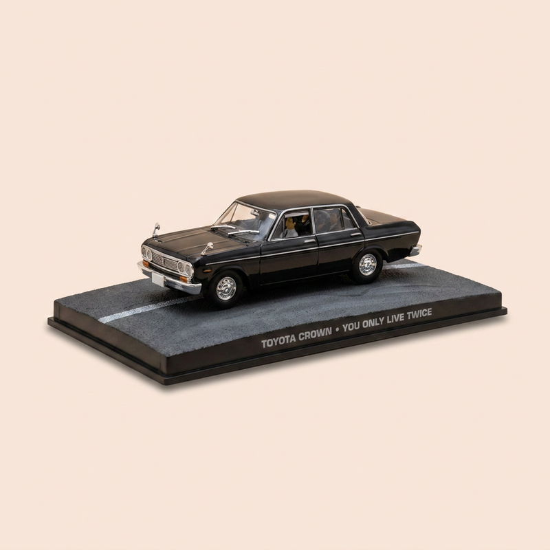 Toyota Crown czarna - JAMES BOND - ON NE VIT QUE DEUX FOIS (Żyjesz tylko dwa razy)