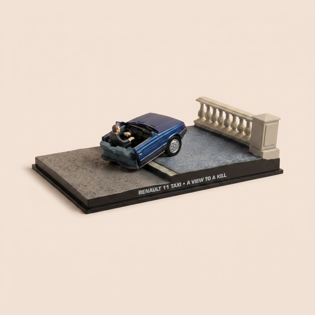 Renault 11 blo Taxi coupé an zwee - JAMES BOND - DANGEREUSEMENT VOTRE (E Bléck op e Mord)