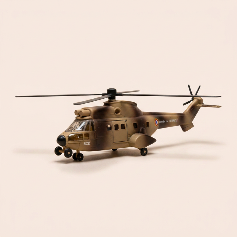 Hélicoptère militaire de l'armée de terre - Collection SOLIDO - boite N° AG4798 (une roue à coller)
