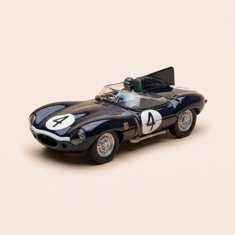 Jaguar D blu scuro numero 4 - 24 ore di Le Mans del 1956