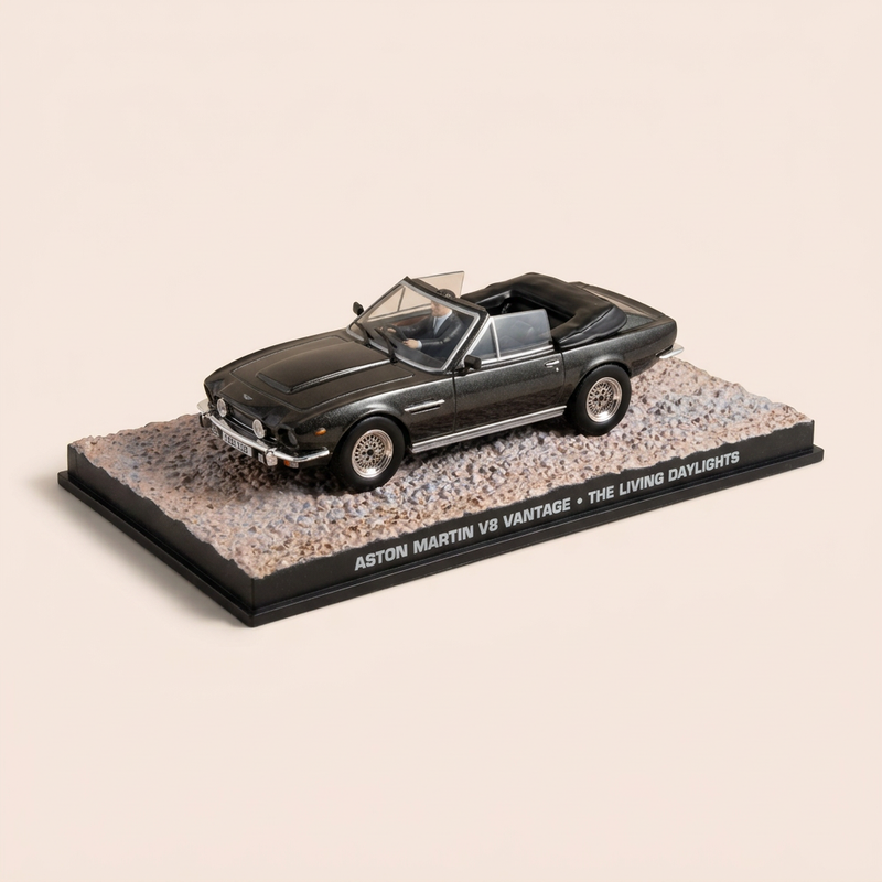 Aston Martin V8 Vantage cabriolet nera - JAMES BOND - UCCIDERE NON È UN GIOCO (The living daylights)