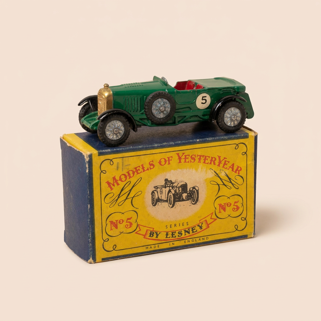 Bentley 4-1/2 litre verte numéro 5 de 1929 (avec sièges verts) - MATCHBOX référence N°5 (fabrication en Angleterre)