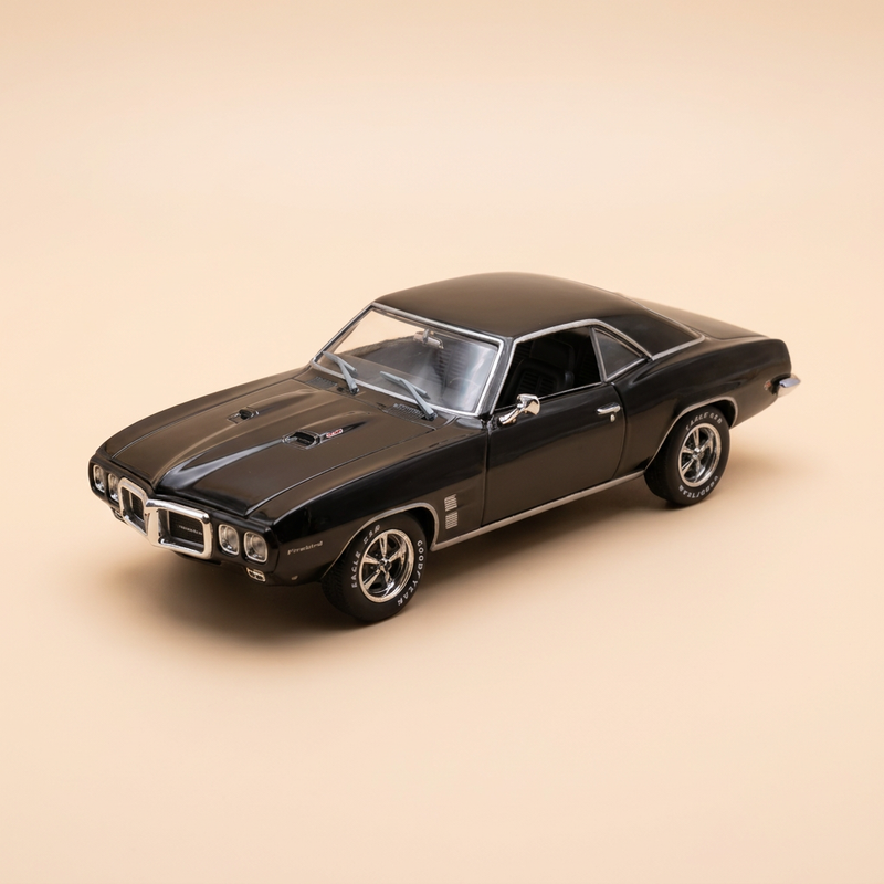 Pontiac Firebird 400 coupé nero del 1969 (auto americana)