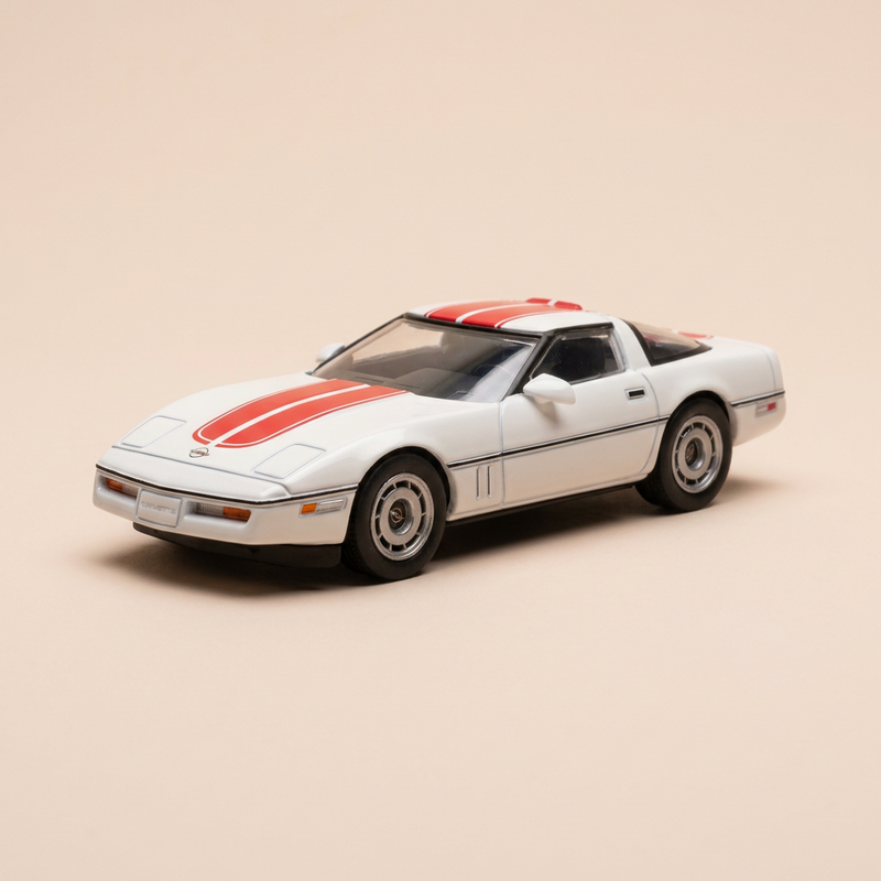 Chevrolet Corvette C4 blanche et rouge de 1984 (voiture américaine)