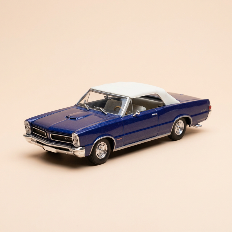 Pontiac Tempest Le Mans GTO Convertible azul de 1965 (coche americano)