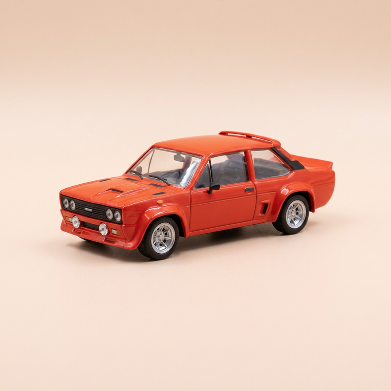 Fiat Abarth 131 rouge (tendance rouge orangé) - Del Prado