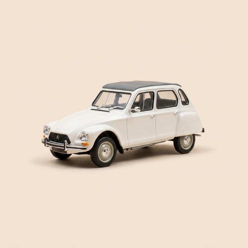 Citroën Dyane blanche et toit gris de 1968