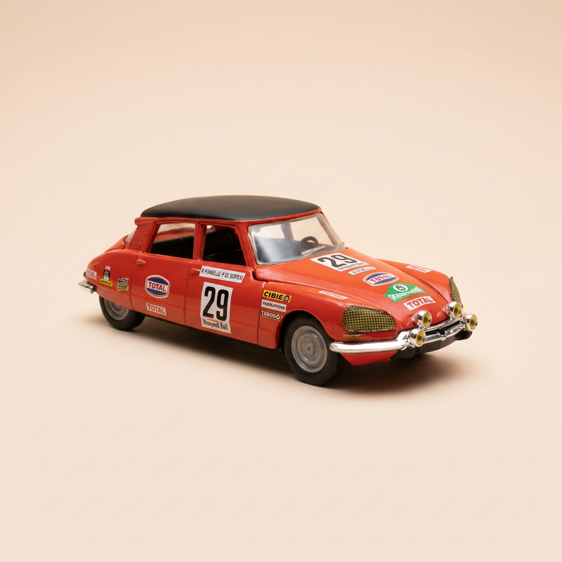 Citroën DS 21 orange et toit noir numéro 29 - rallye du Maroc - La compagnie européenne des collectionneurs référence V4392